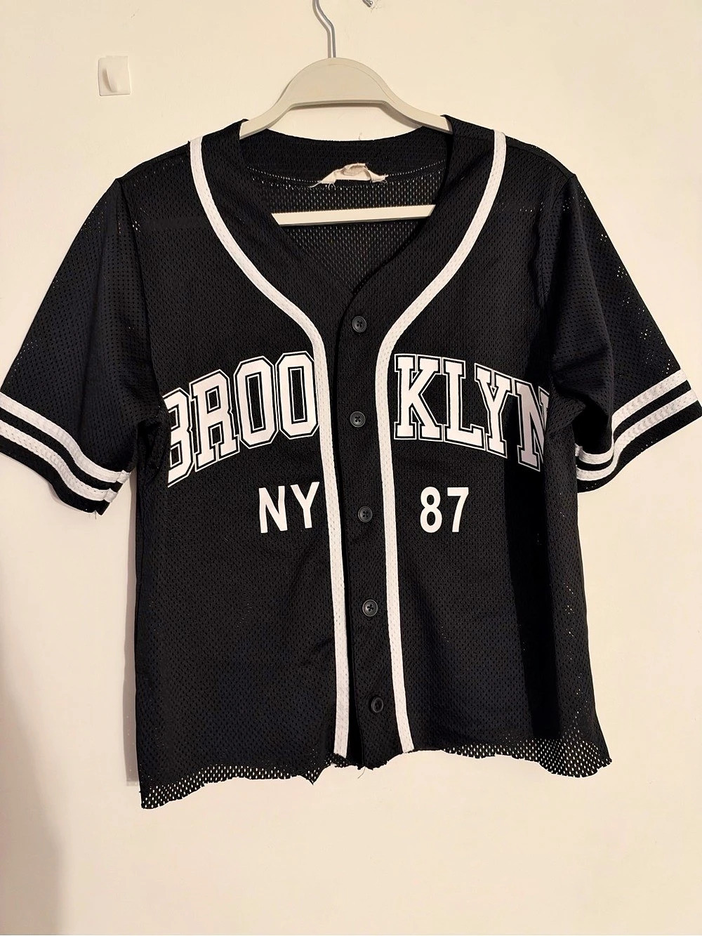 AEROPOSTALE Brooklyn NY 87 Mesh Jersey Black & White